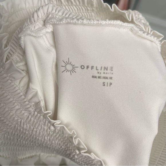 Aerie white athletic shorts - Picture 6 of 7